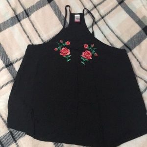 Black rose tank top